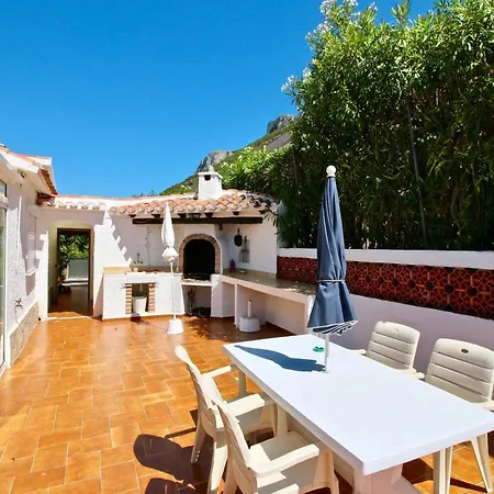Marquesa El Villa *